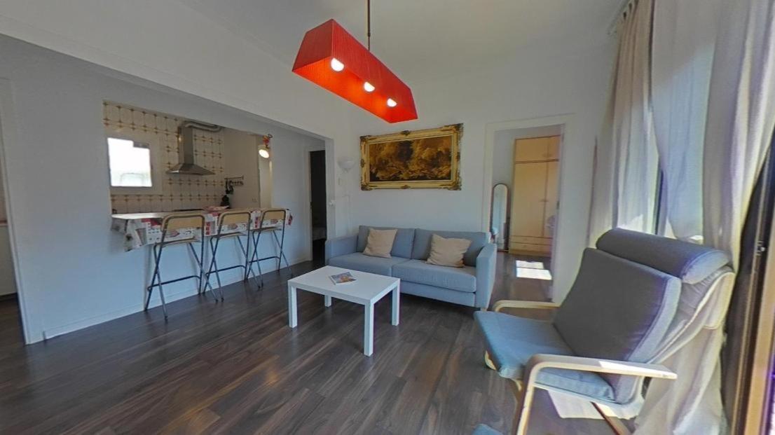Near Clot & Sagrada Familia Apartment Barcelona Luaran gambar