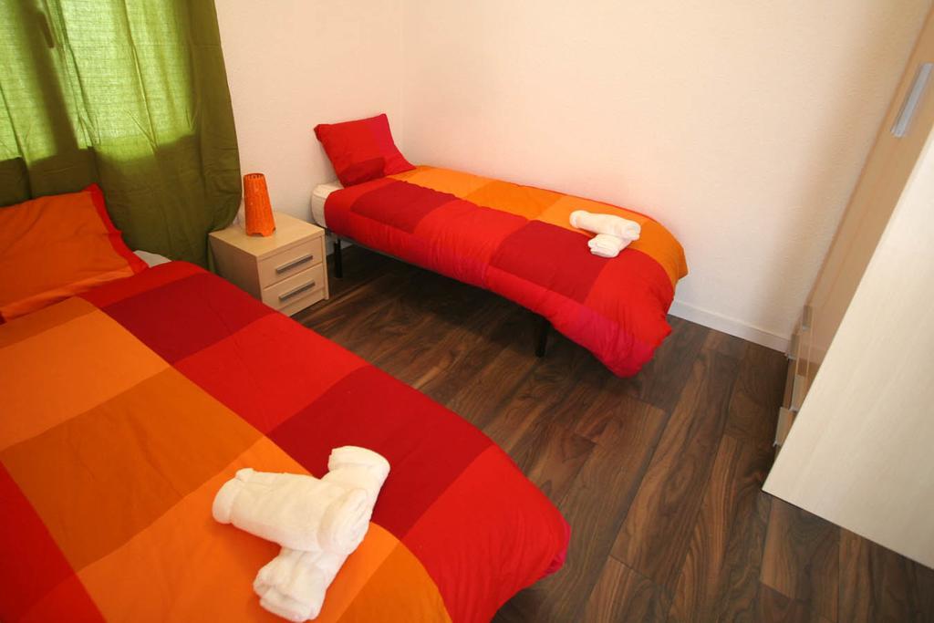 Near Clot & Sagrada Familia Apartment Barcelona Luaran gambar