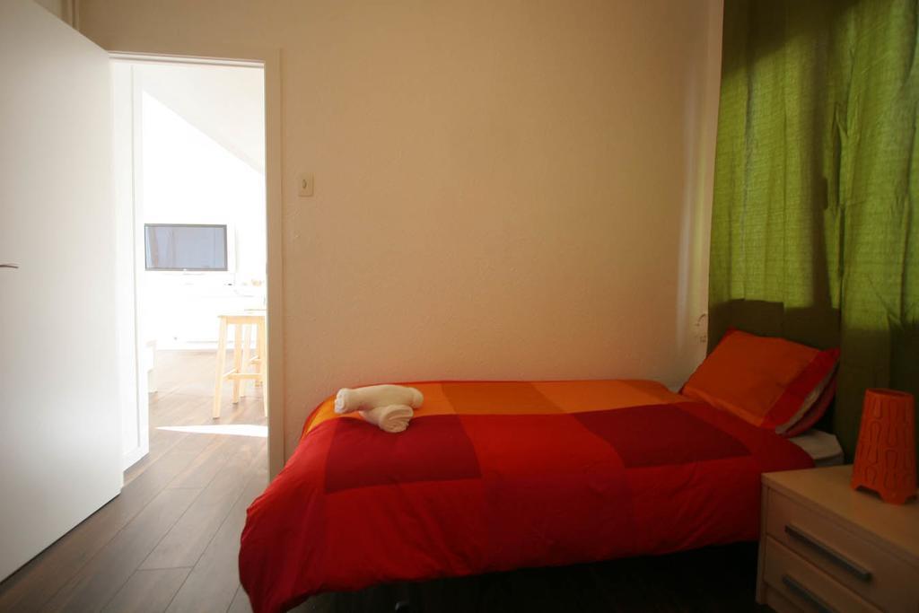 Near Clot & Sagrada Familia Apartment Barcelona Luaran gambar